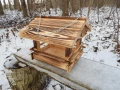karmnik dla ptaków drewniany opalany
